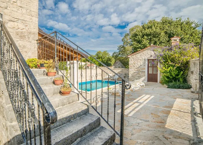 Major Near Vrsar And Lim Fjord Villa *