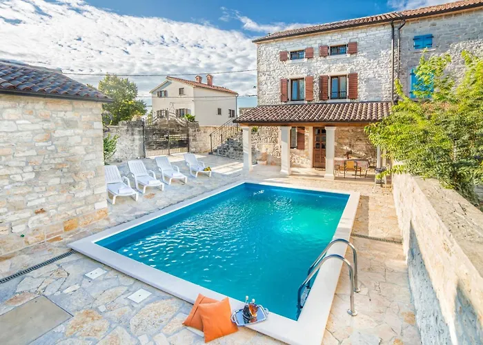 Major Near Vrsar And Lim Fjord * Marasi